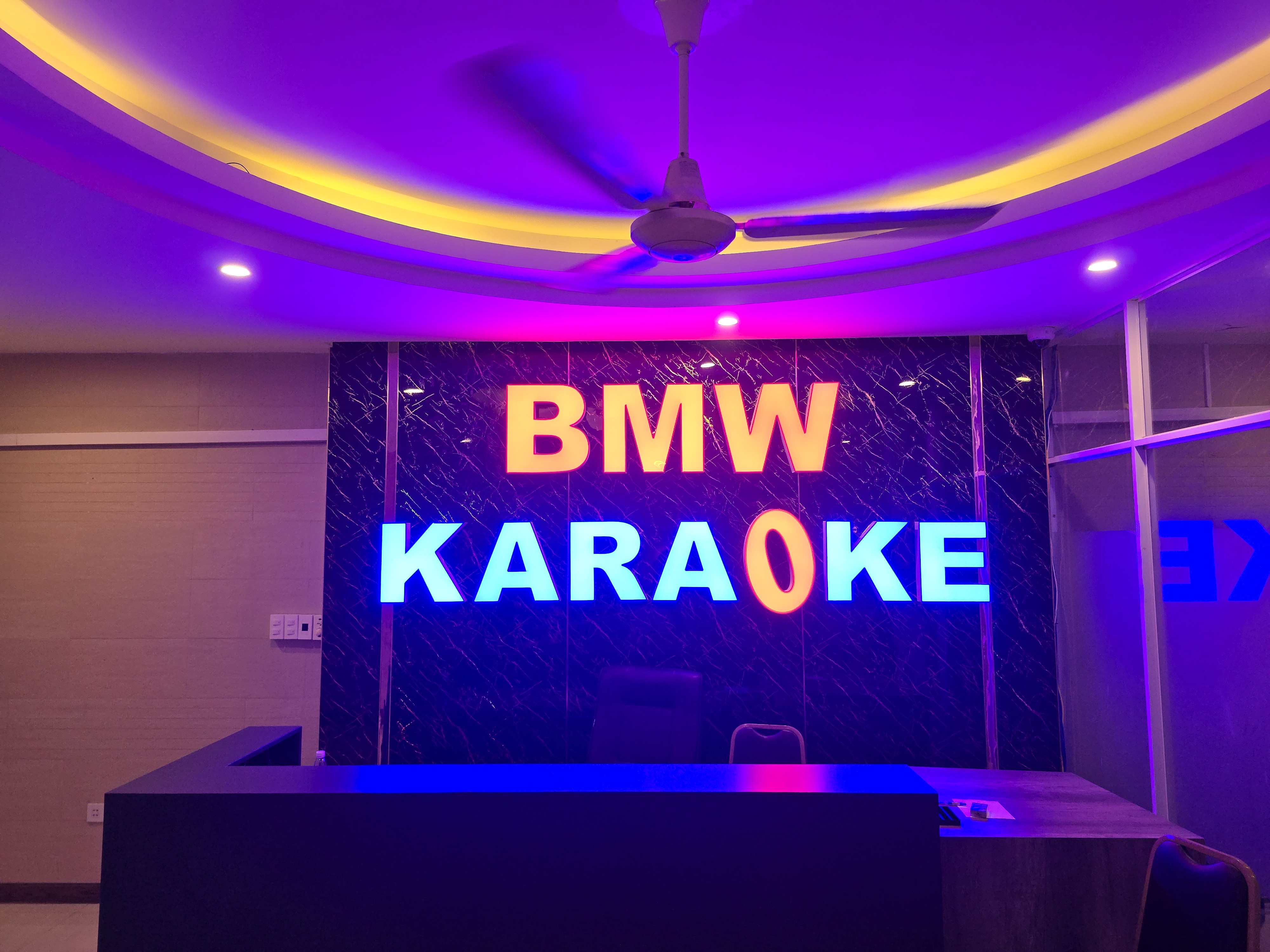 다낭가라오케추천 사기없는 직영 업소로 가자! 사기 홍보자 퇴출!