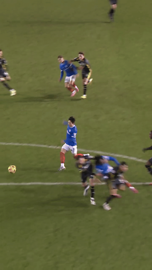 [축구] [EFL] 양민혁 역전 골 반응 포츠머스 공식 직캠 영상